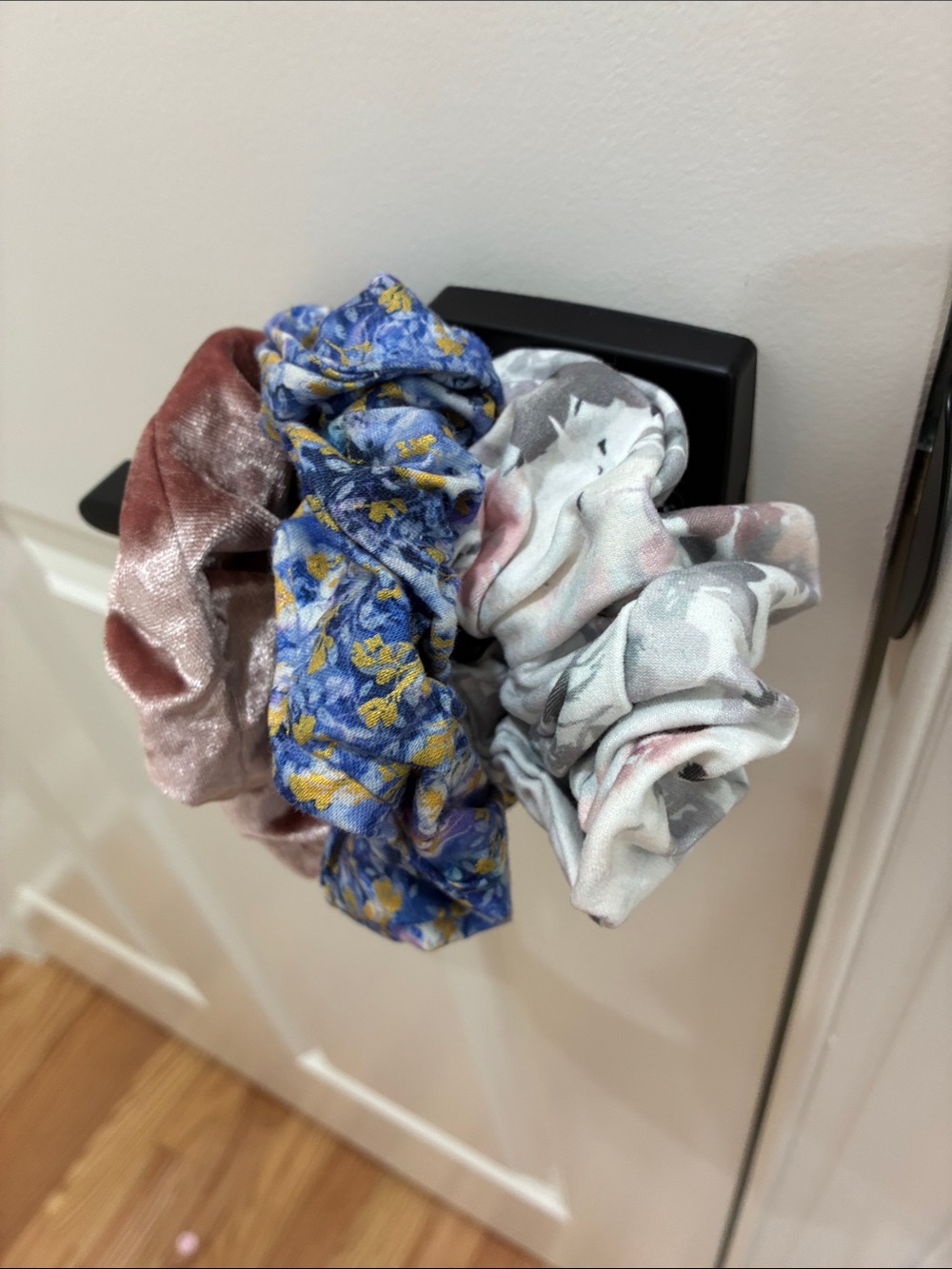 Set of 3 Plush & Floral Scrunchies - Blue Floral & Blush Pink